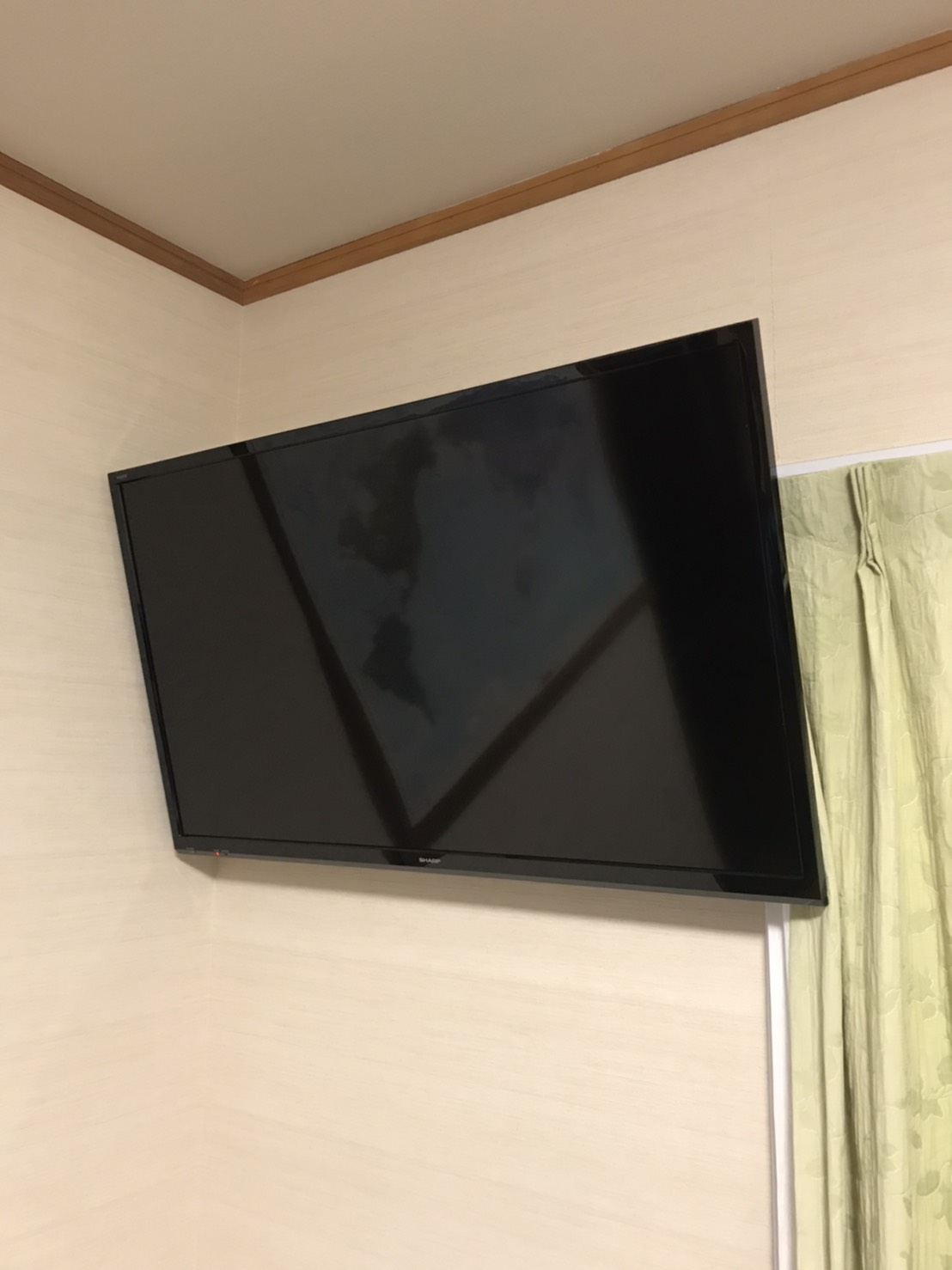 壁掛けテレビ更新工事（東海市U様邸）